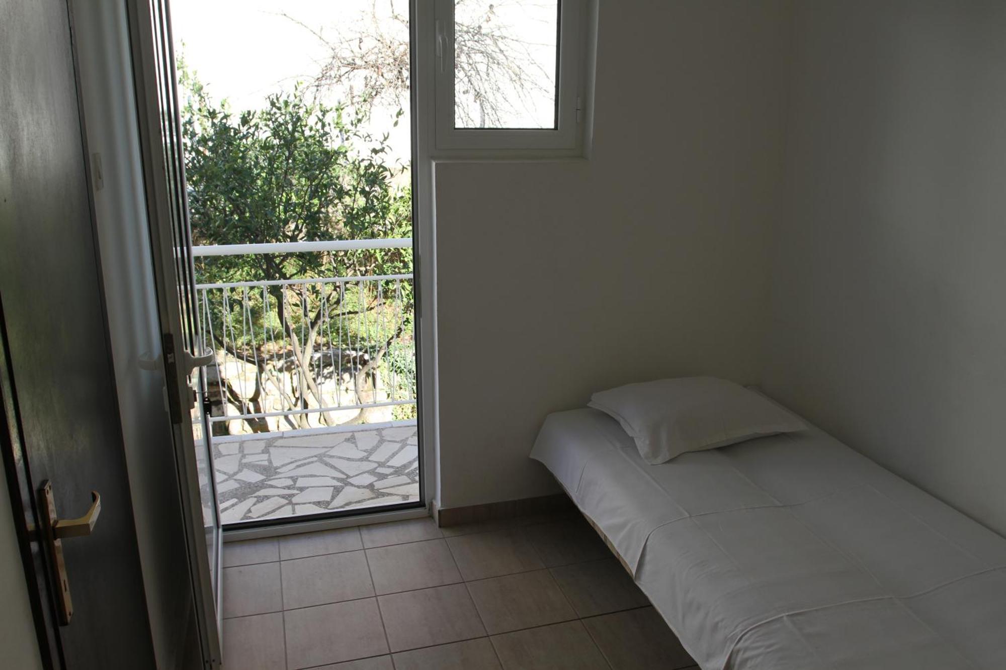 Apartments Popovic Petrovac Buitenkant foto
