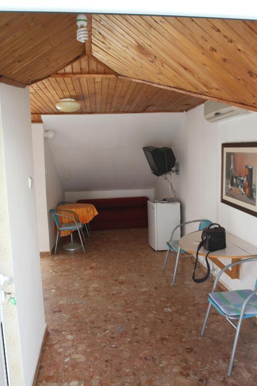 Apartments Popovic Petrovac Kamer foto